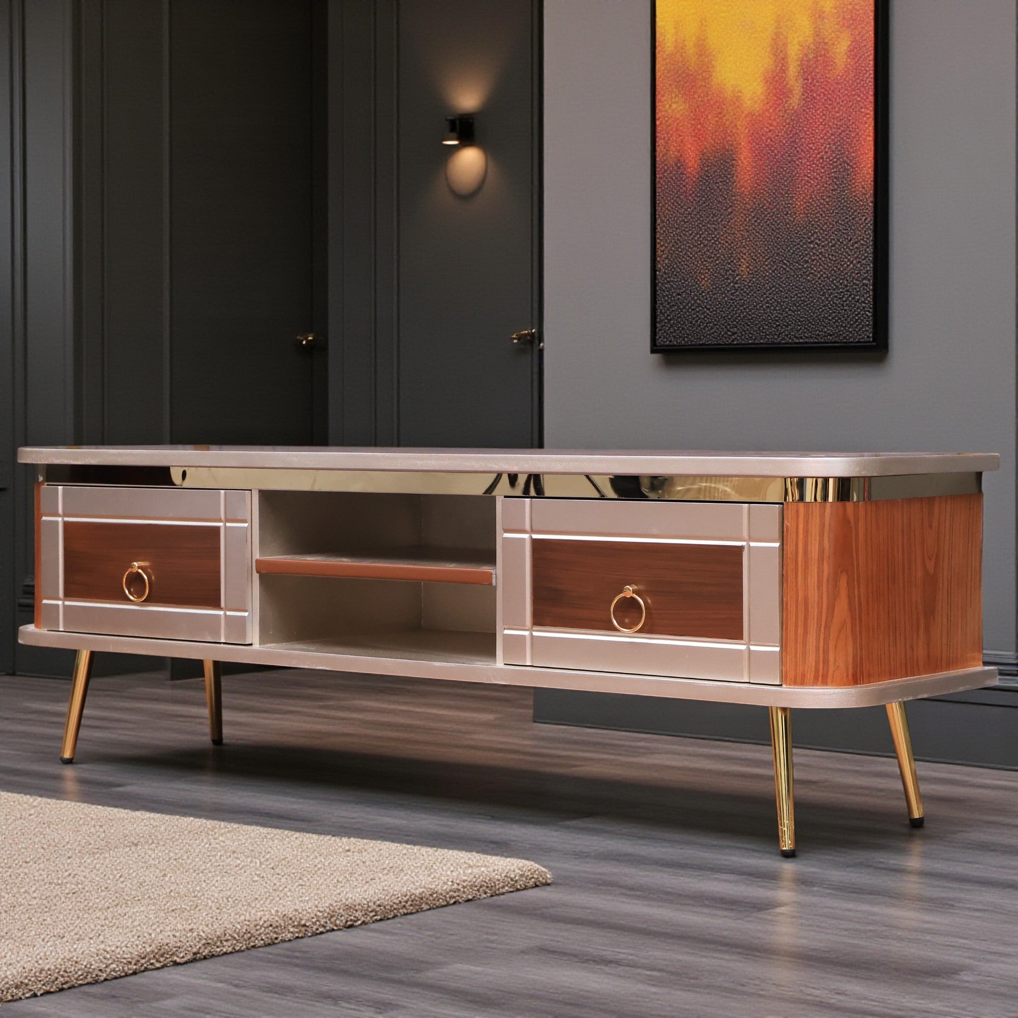 ترابيزة تليفزيون 168