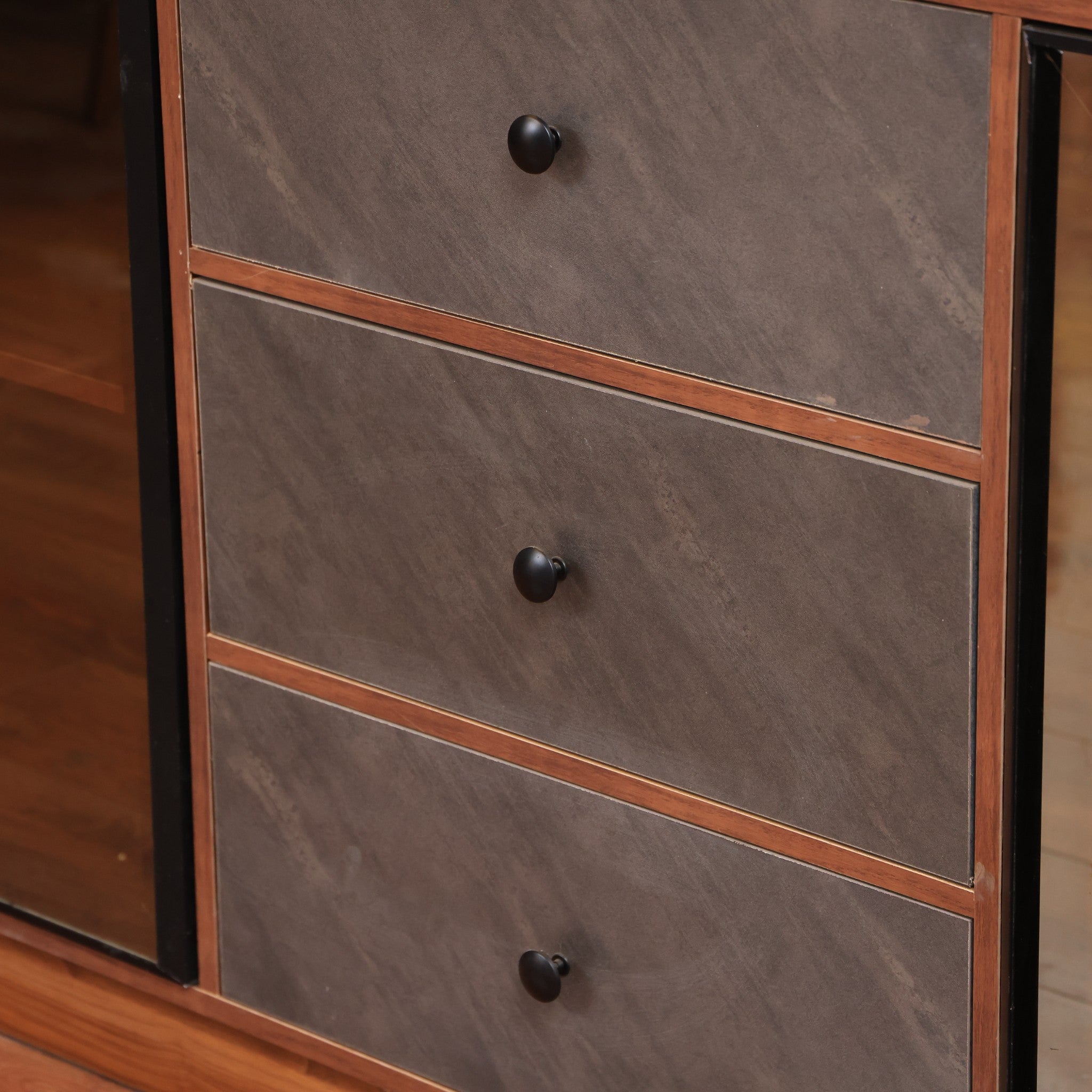 غرفة سفرة 326