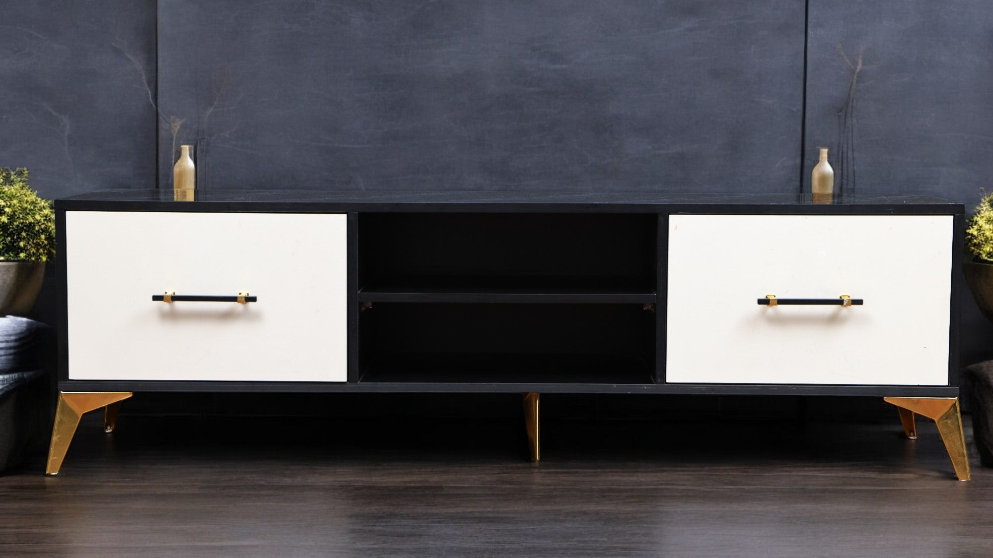 ترابيزة تليفزيون 181