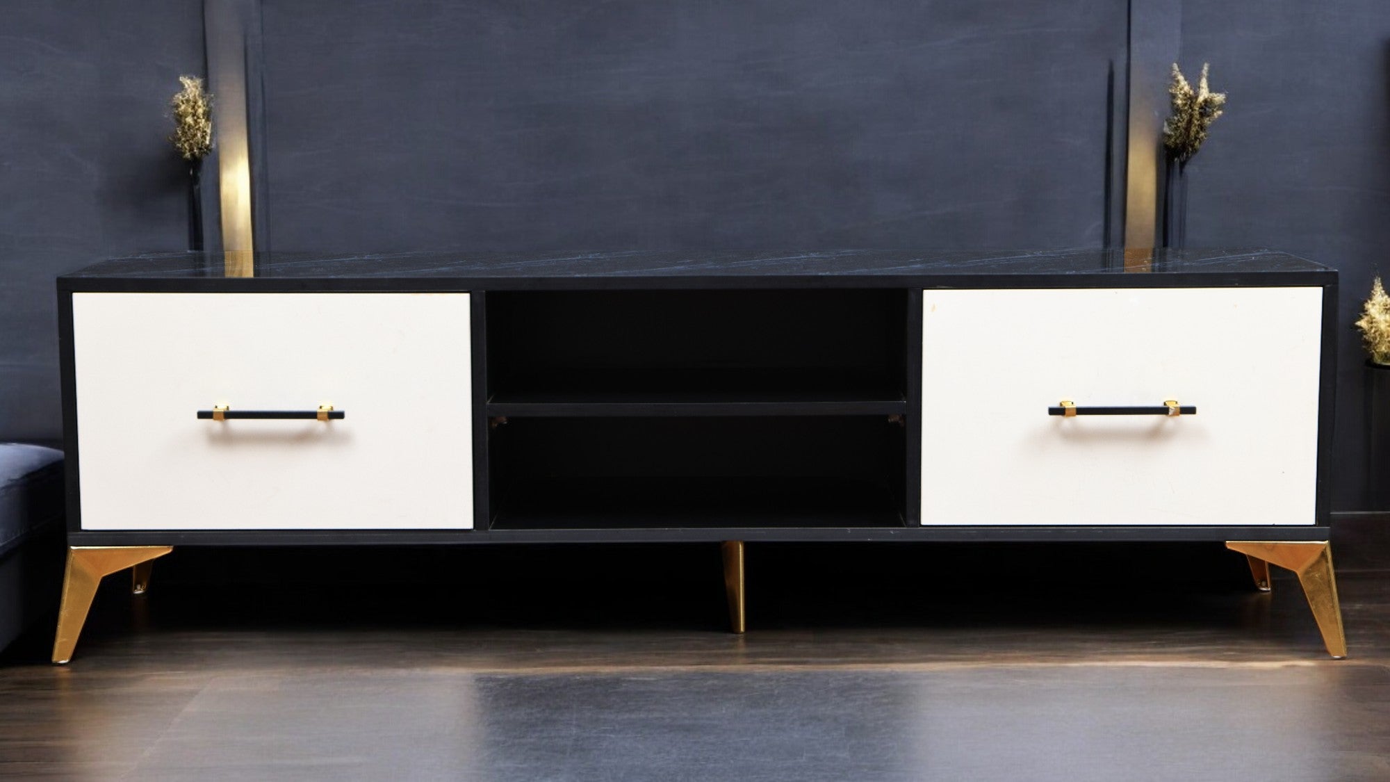 ترابيزة تليفزيون 181