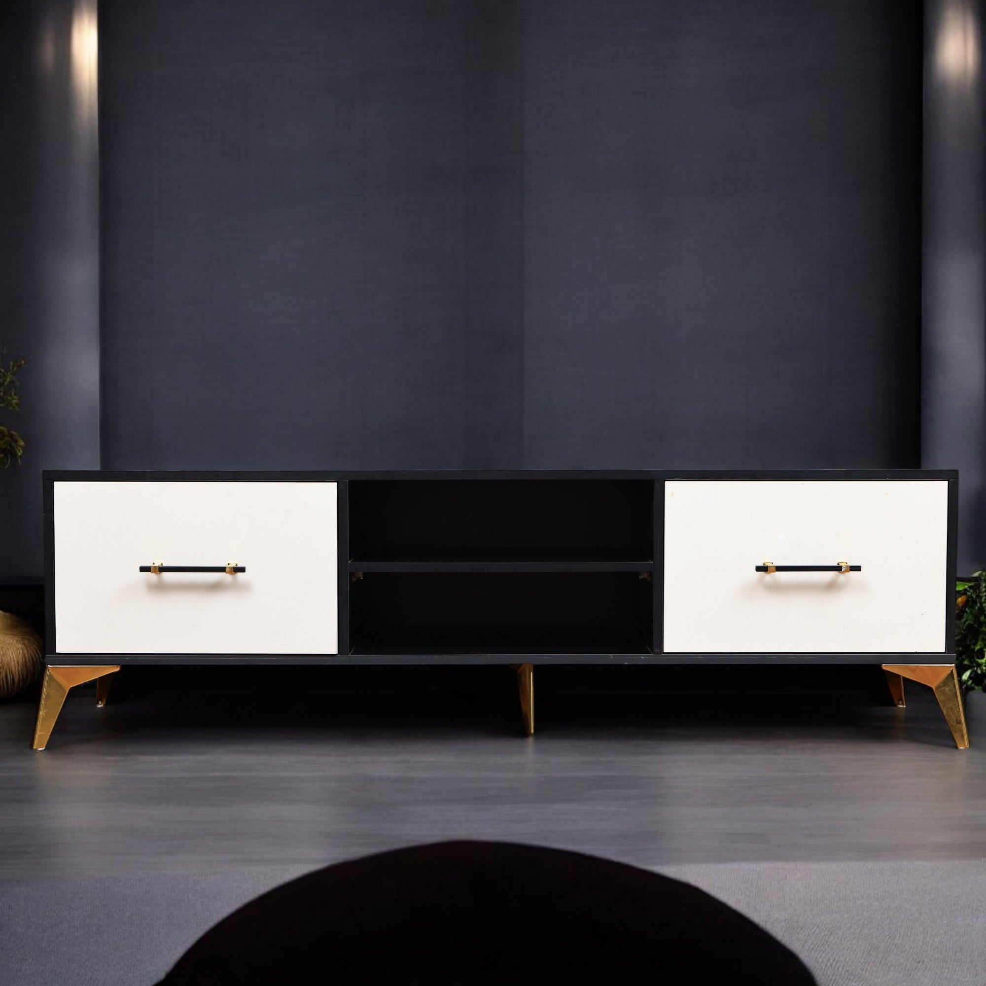 ترابيزة تليفزيون 181