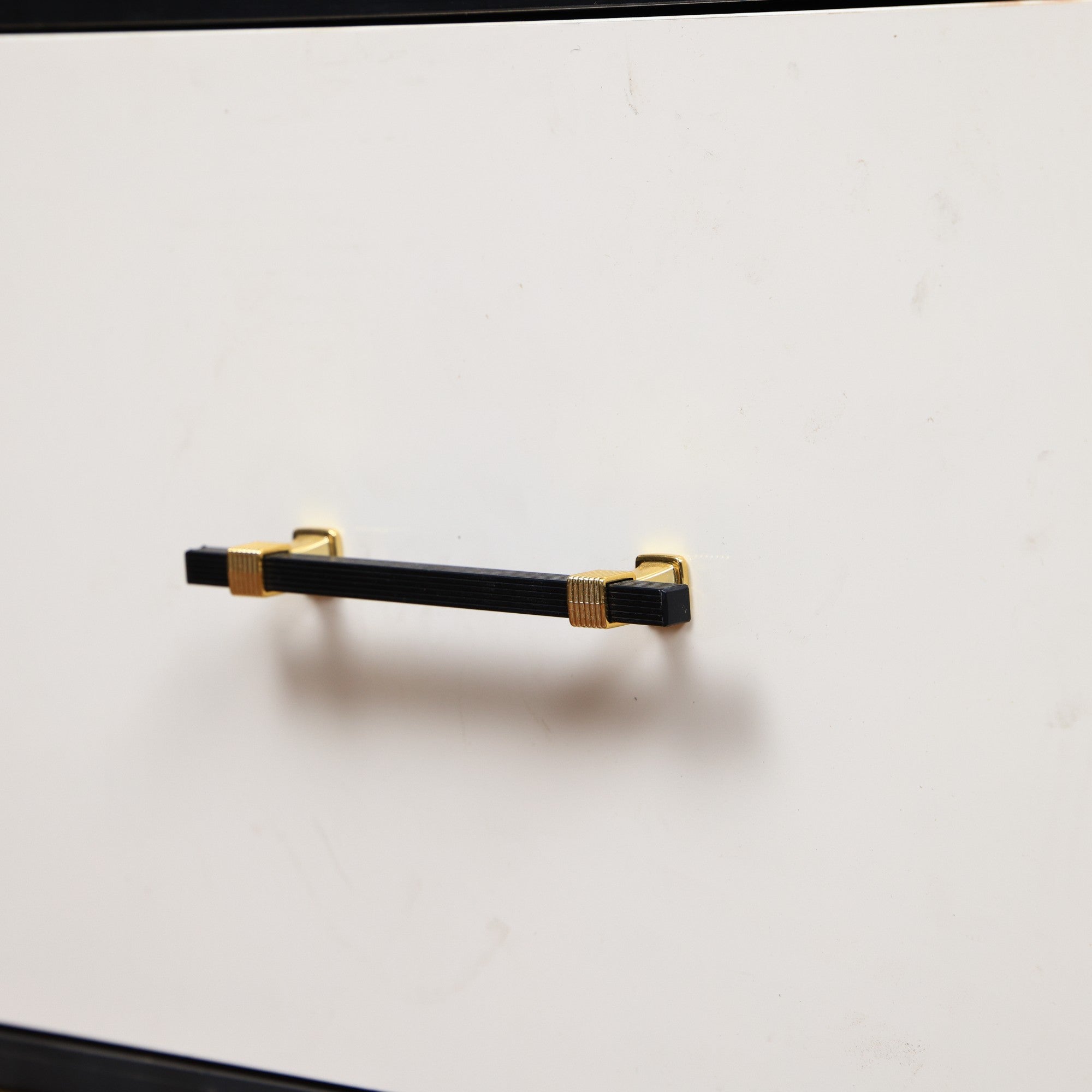 ترابيزة تليفزيون 181