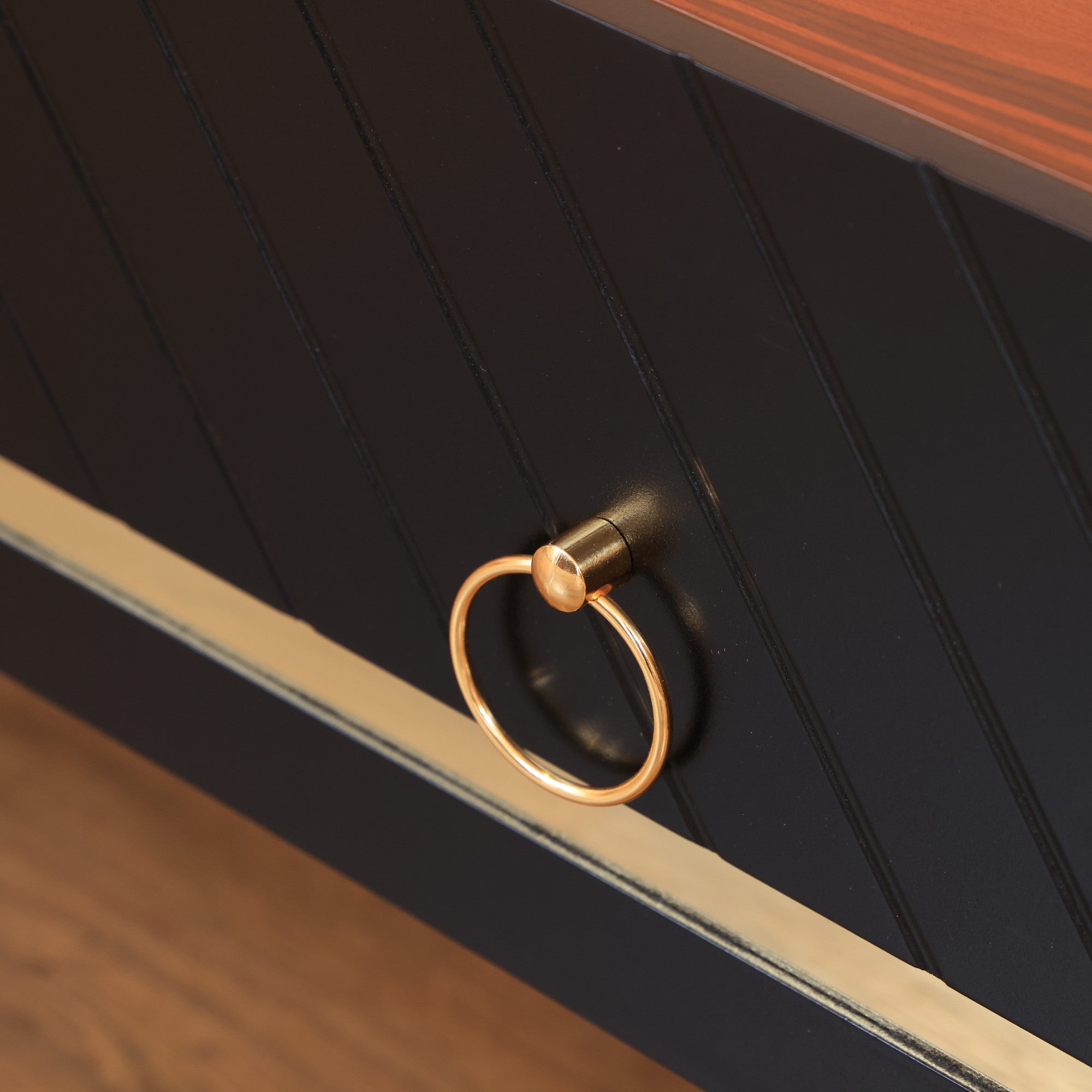 ترابيزة تليفزيون 158