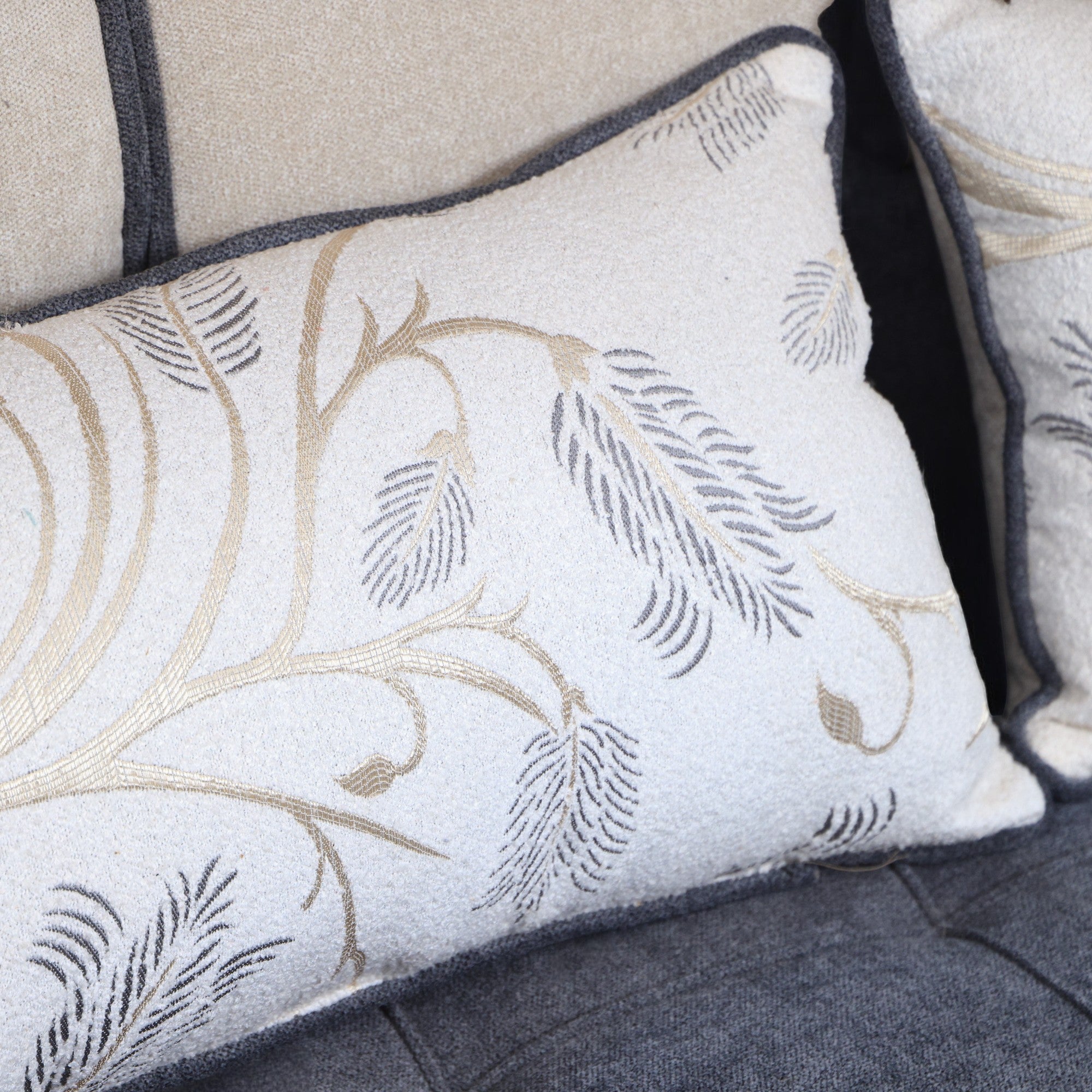 ركنة سرير وسحارة  317