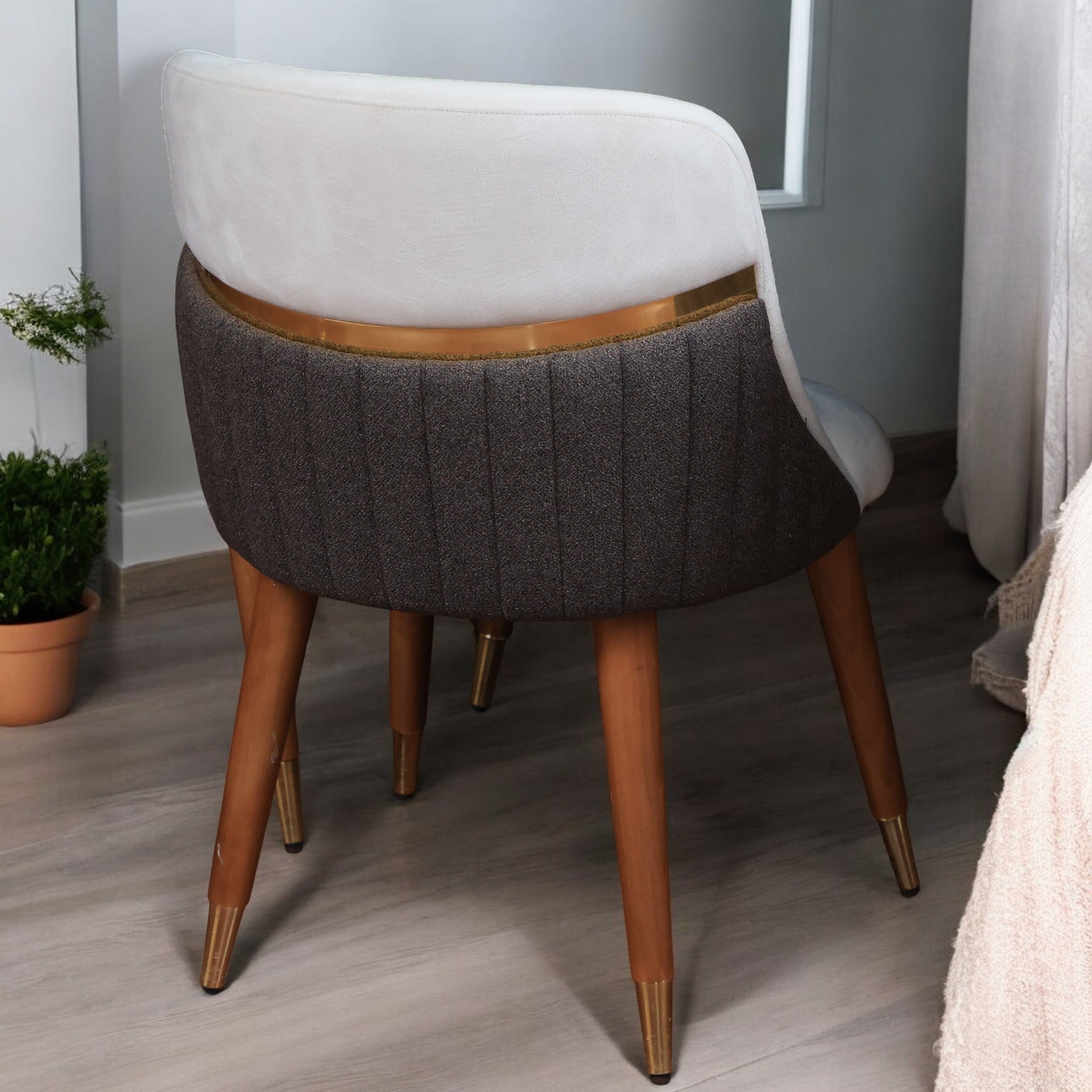 غرفة سفرة 327