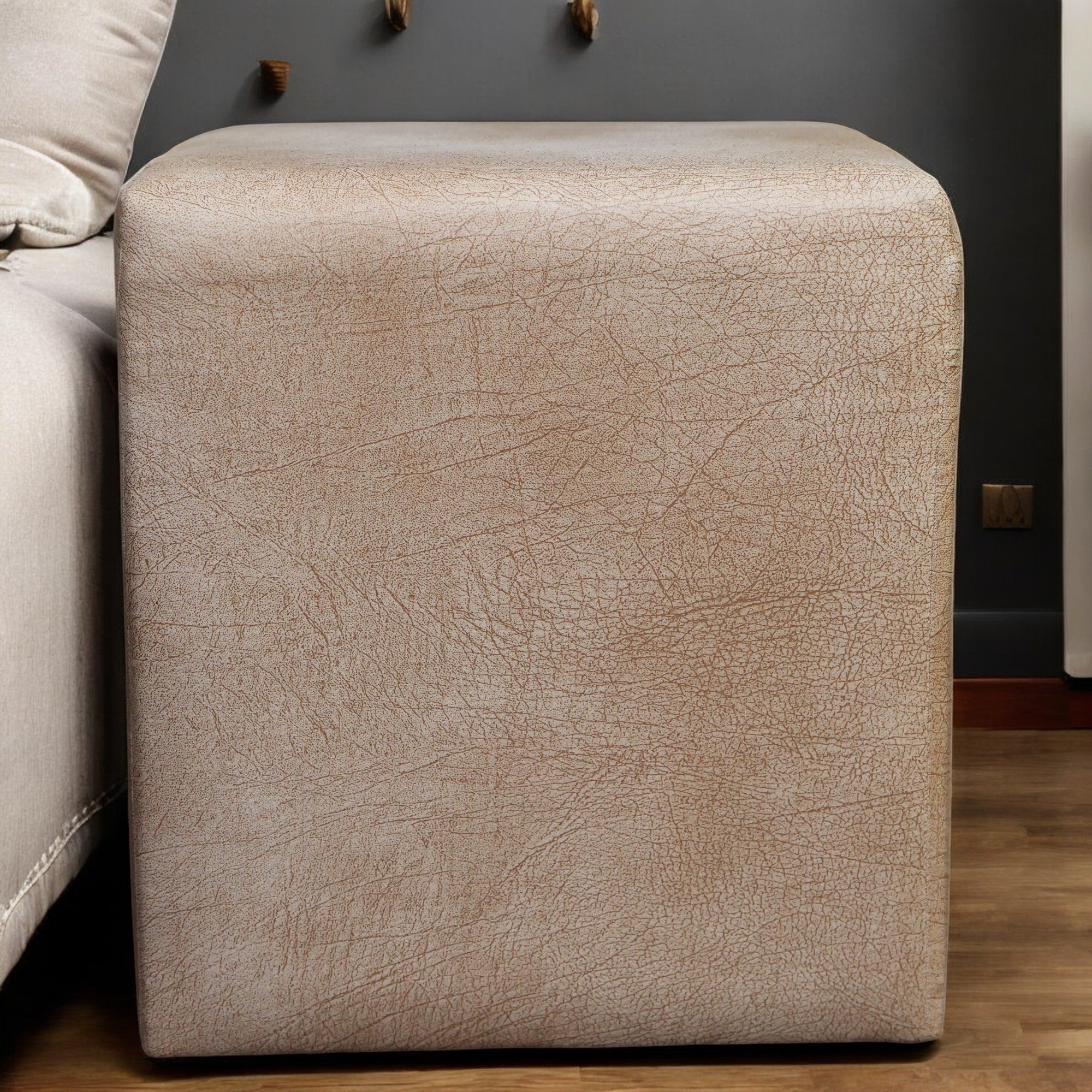 ركنة سرير وسحارة 252