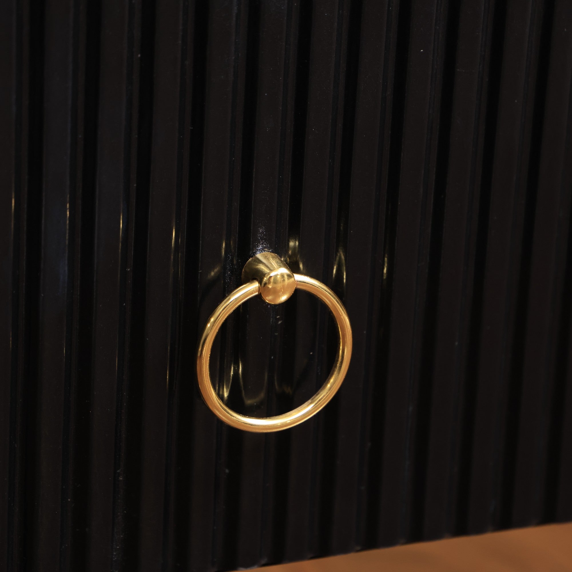 ترابيزة تليفزيون 173