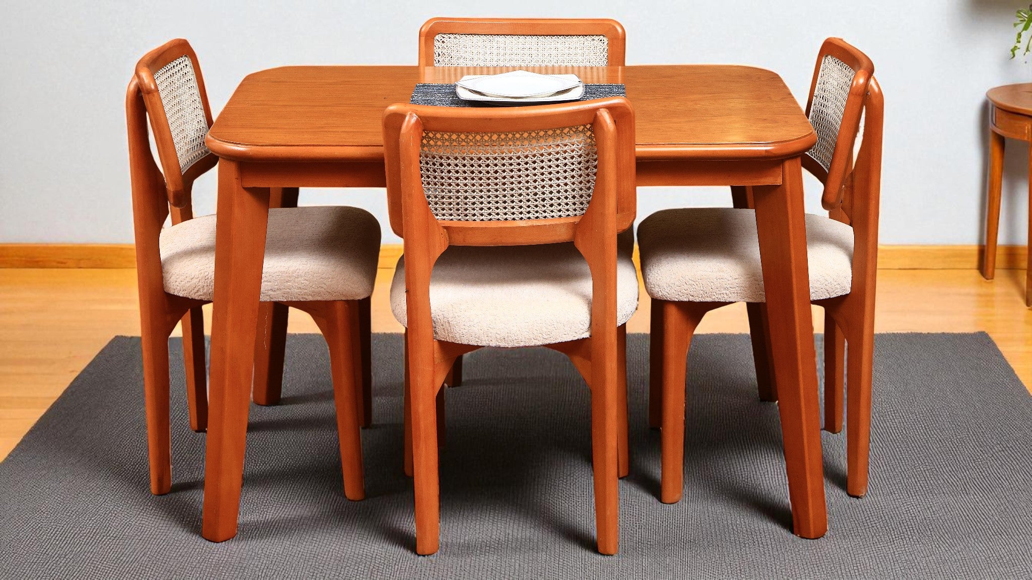 ترابيزة سفرة 558