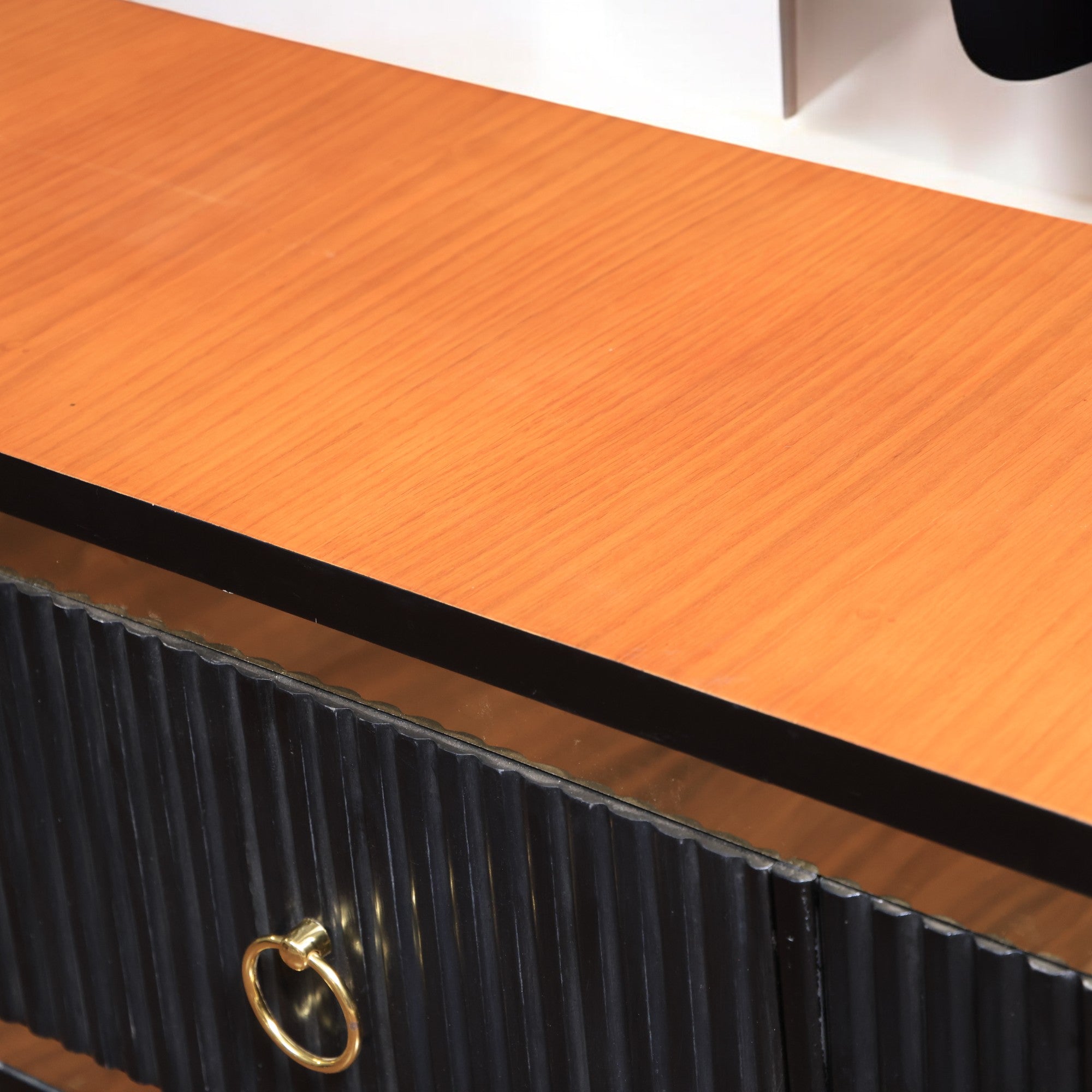 ترابيزة تليفزيون 171