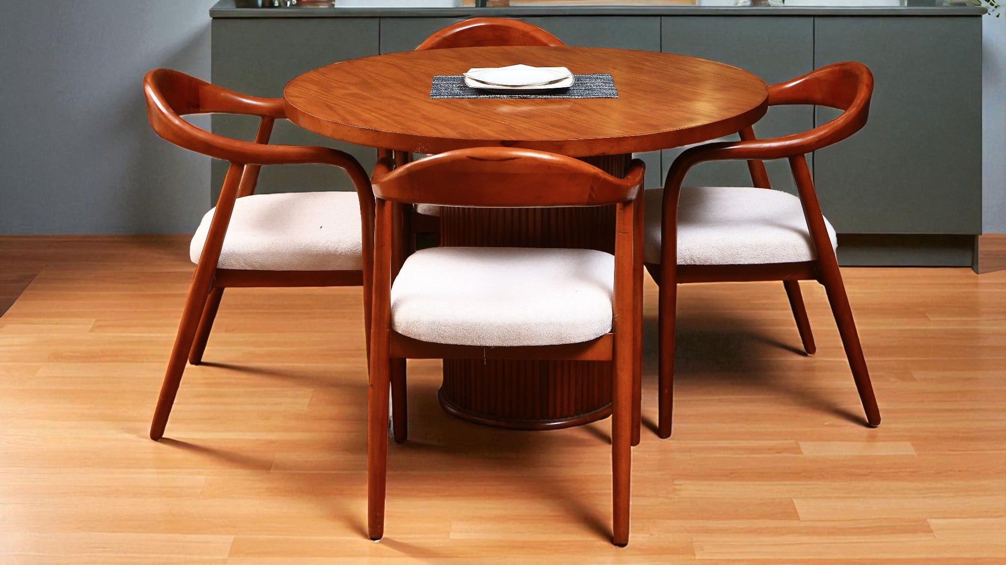 ترابيزة سفرة 560