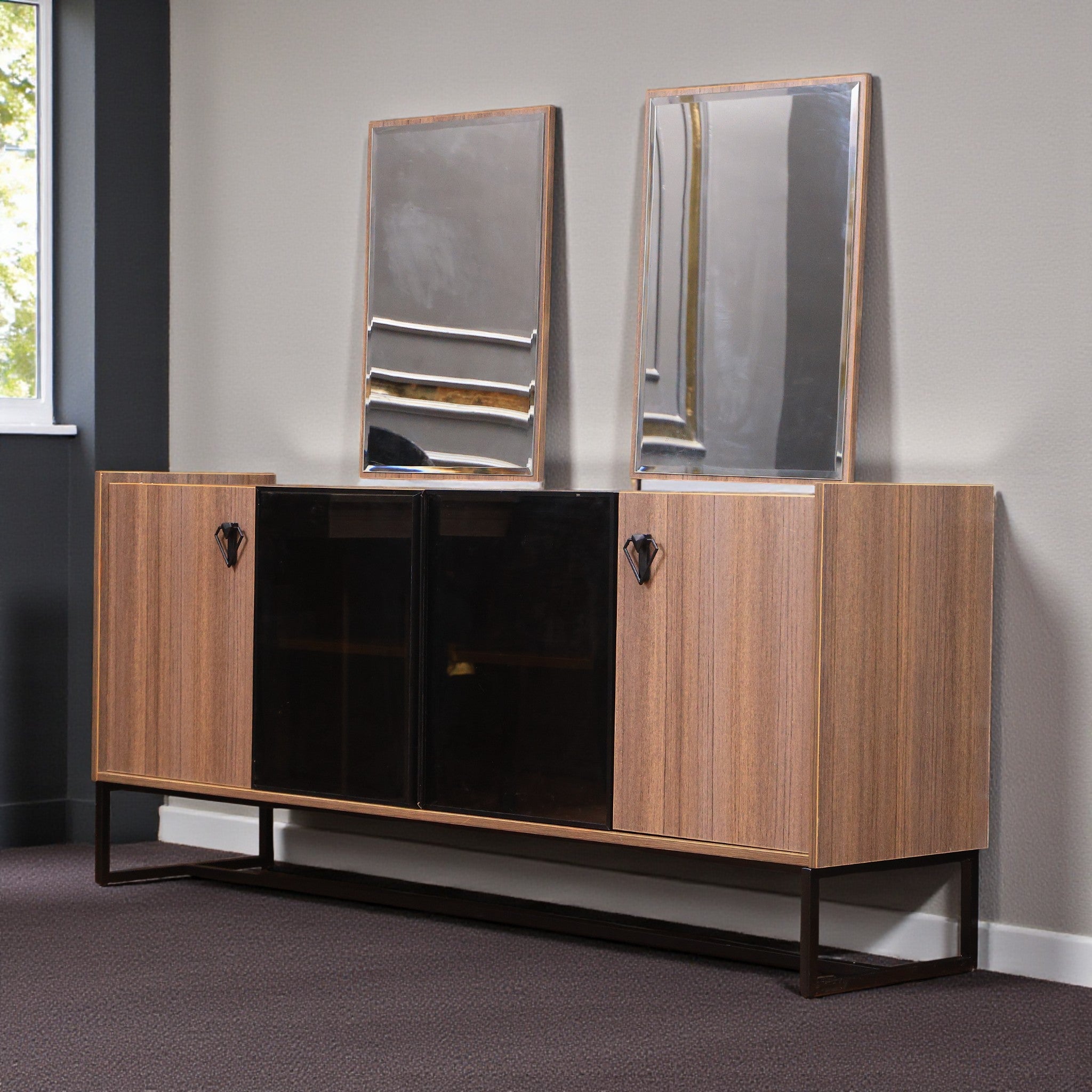 غرفة سفرة 643