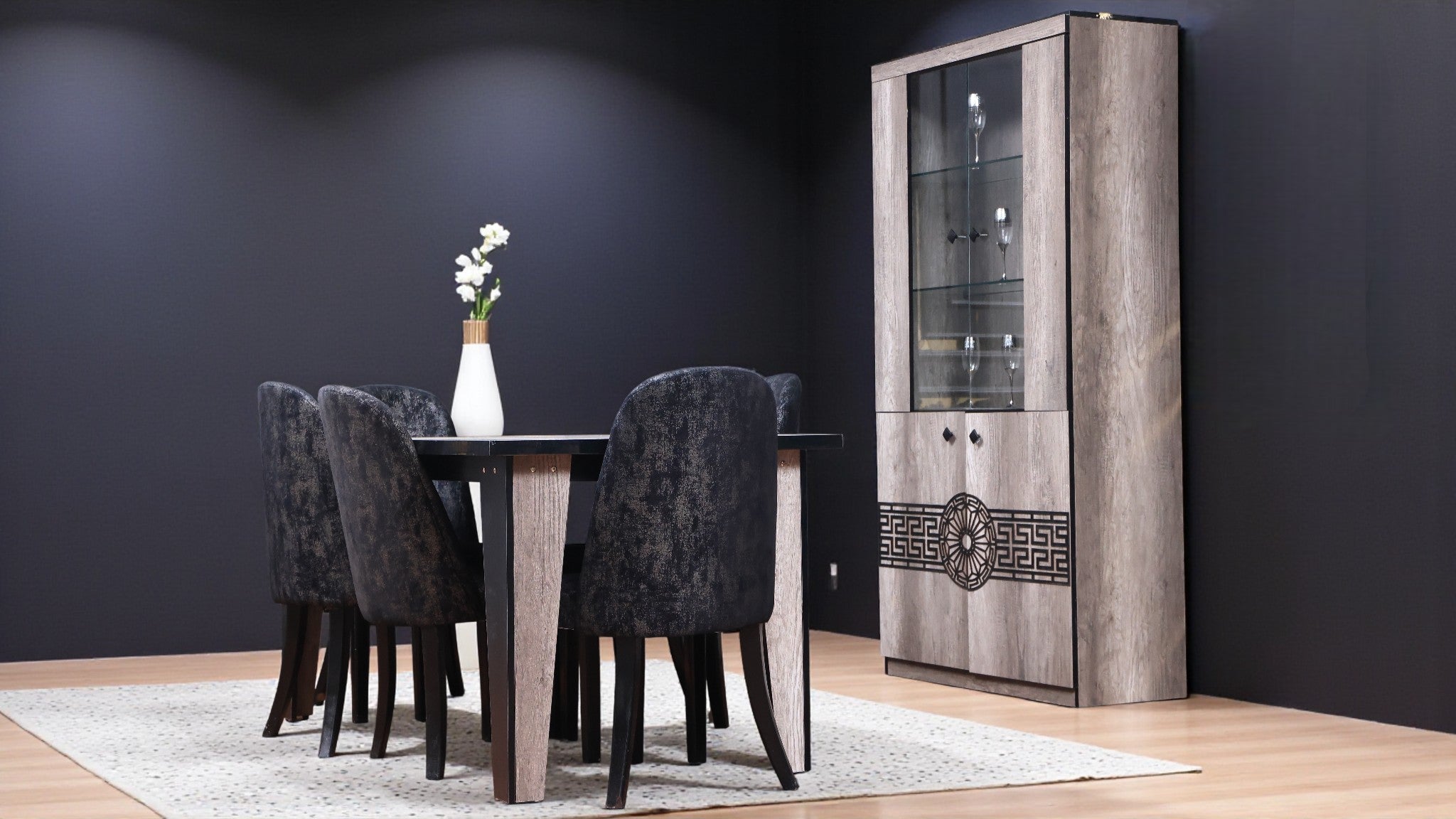 غرفة سفرة 418