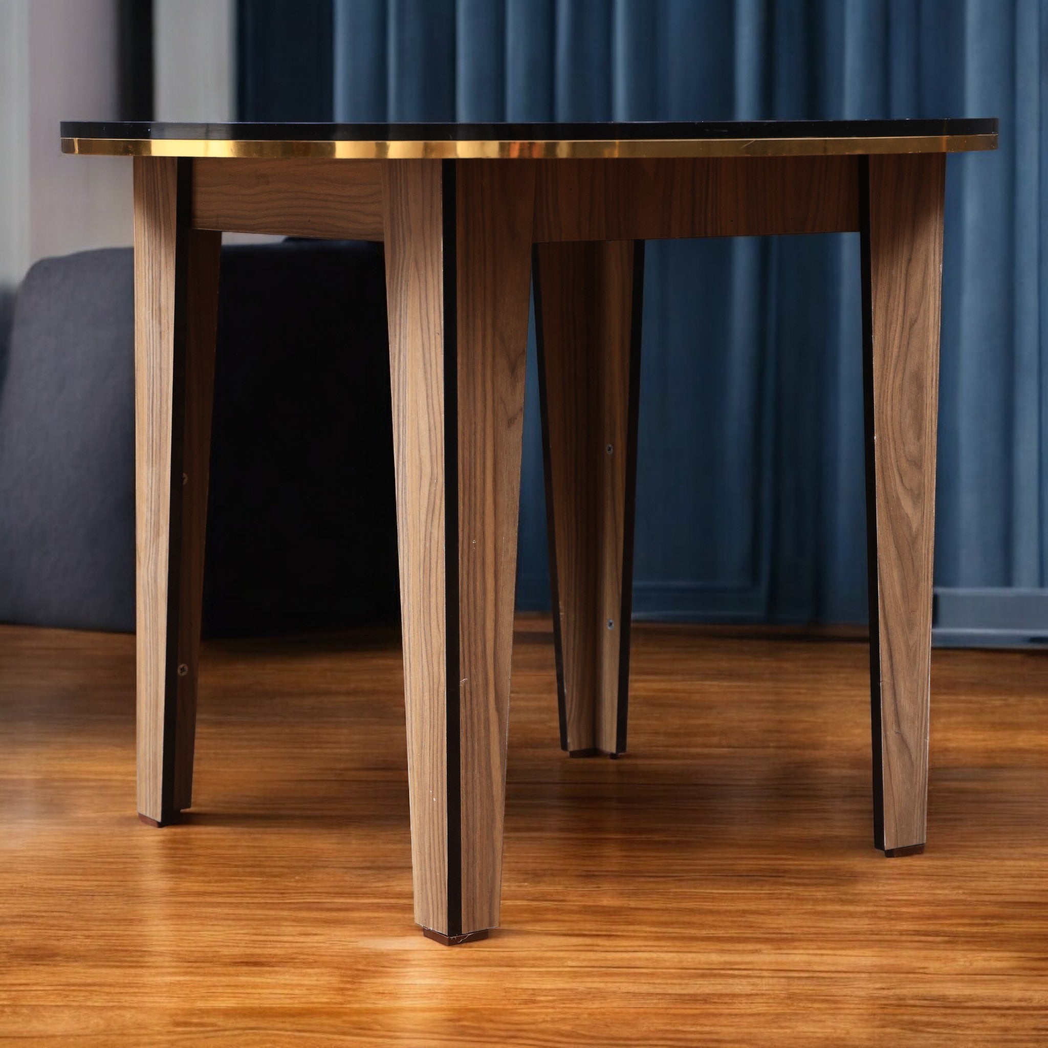 ترابيزة سفرة 528