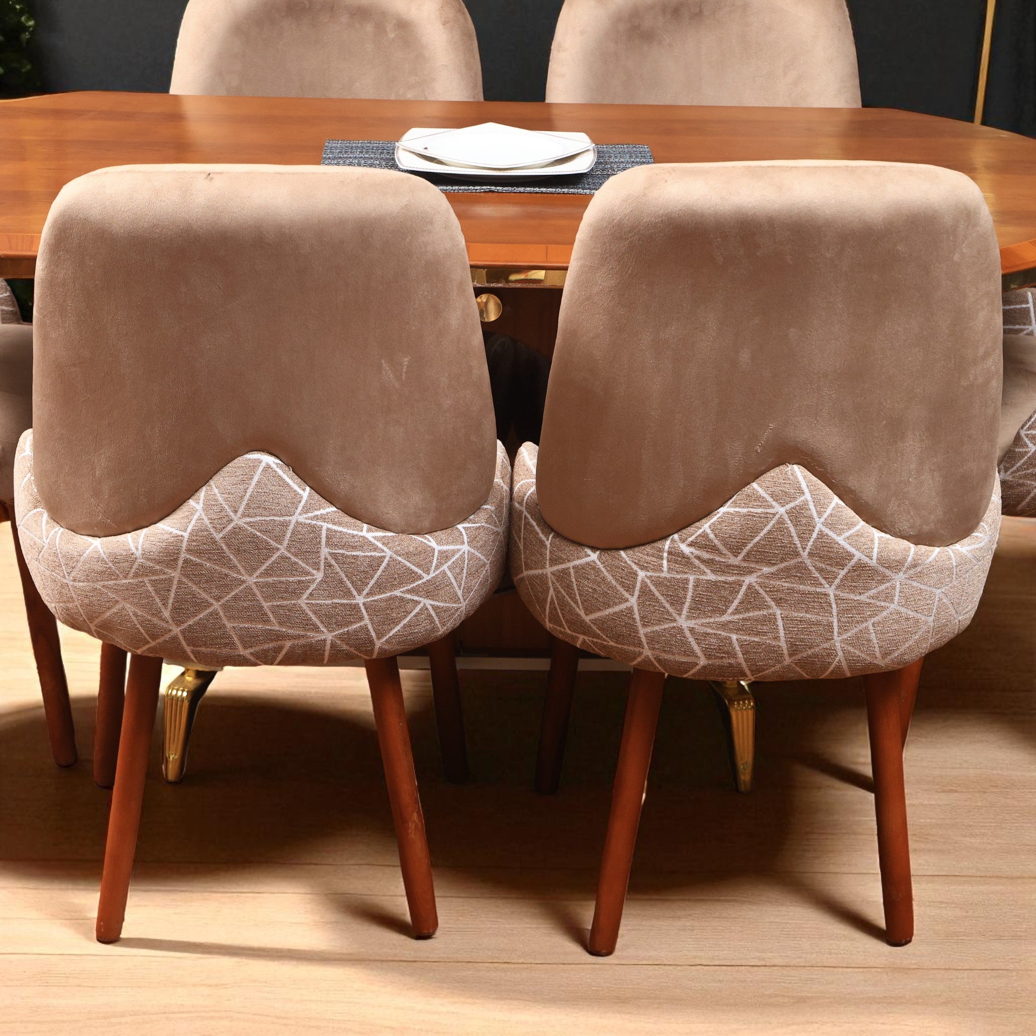 ترابيزة سفرة 551