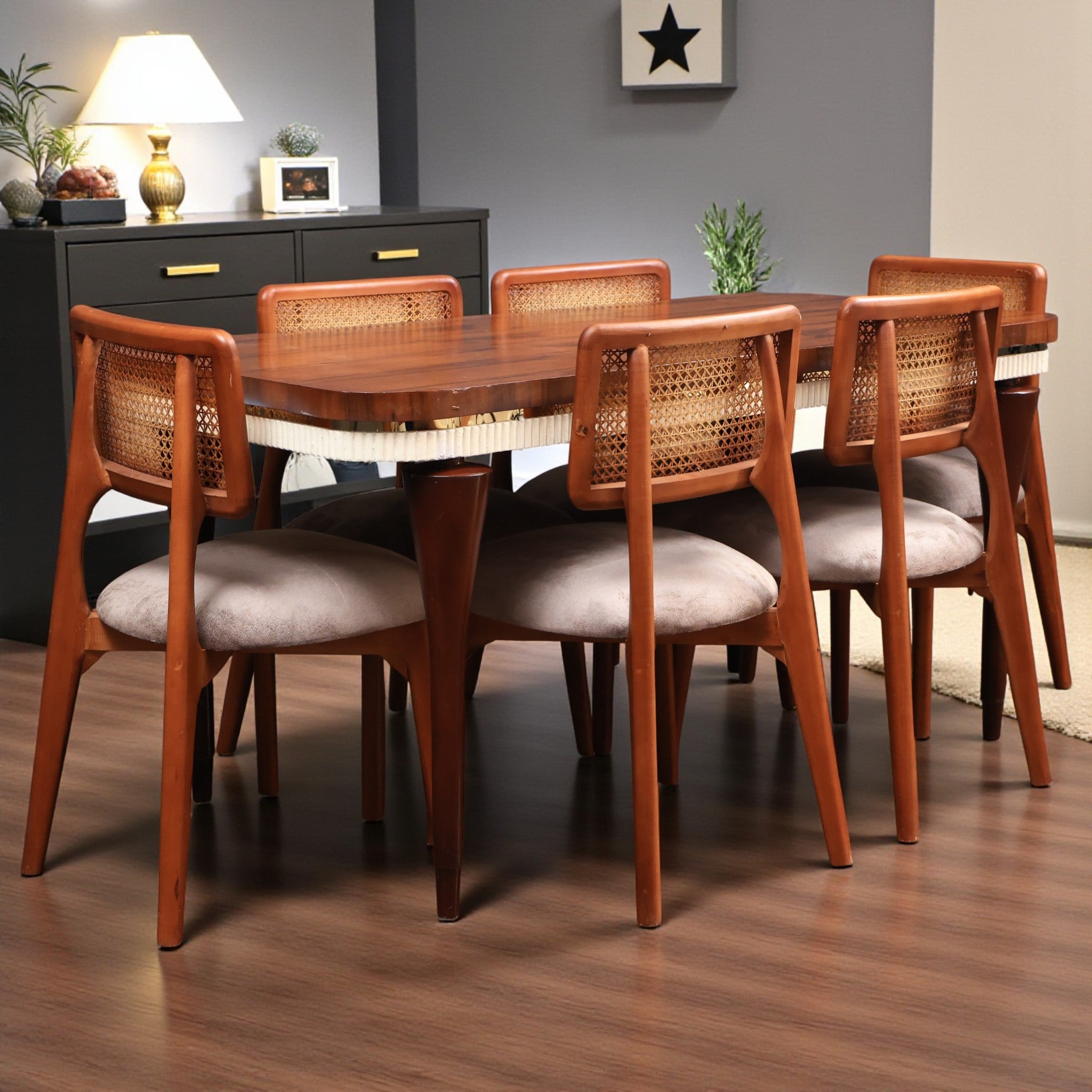 ترابيزة سفرة 356