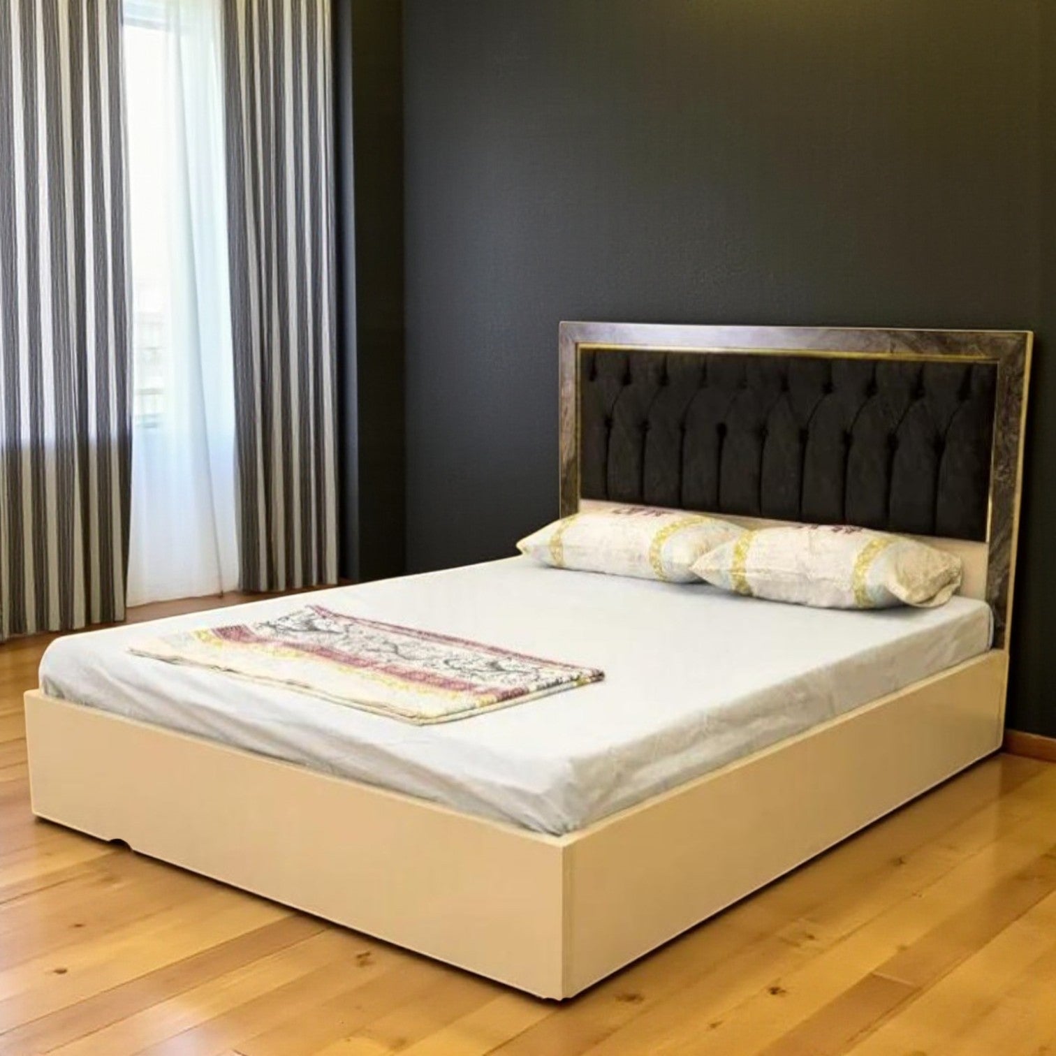 سرير ماستر 130