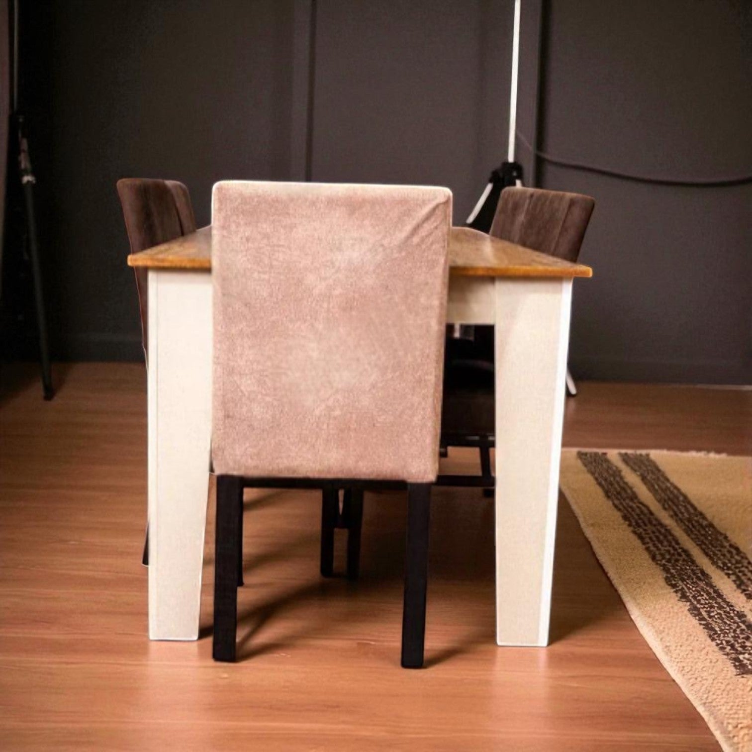 غرفة سفرة 154