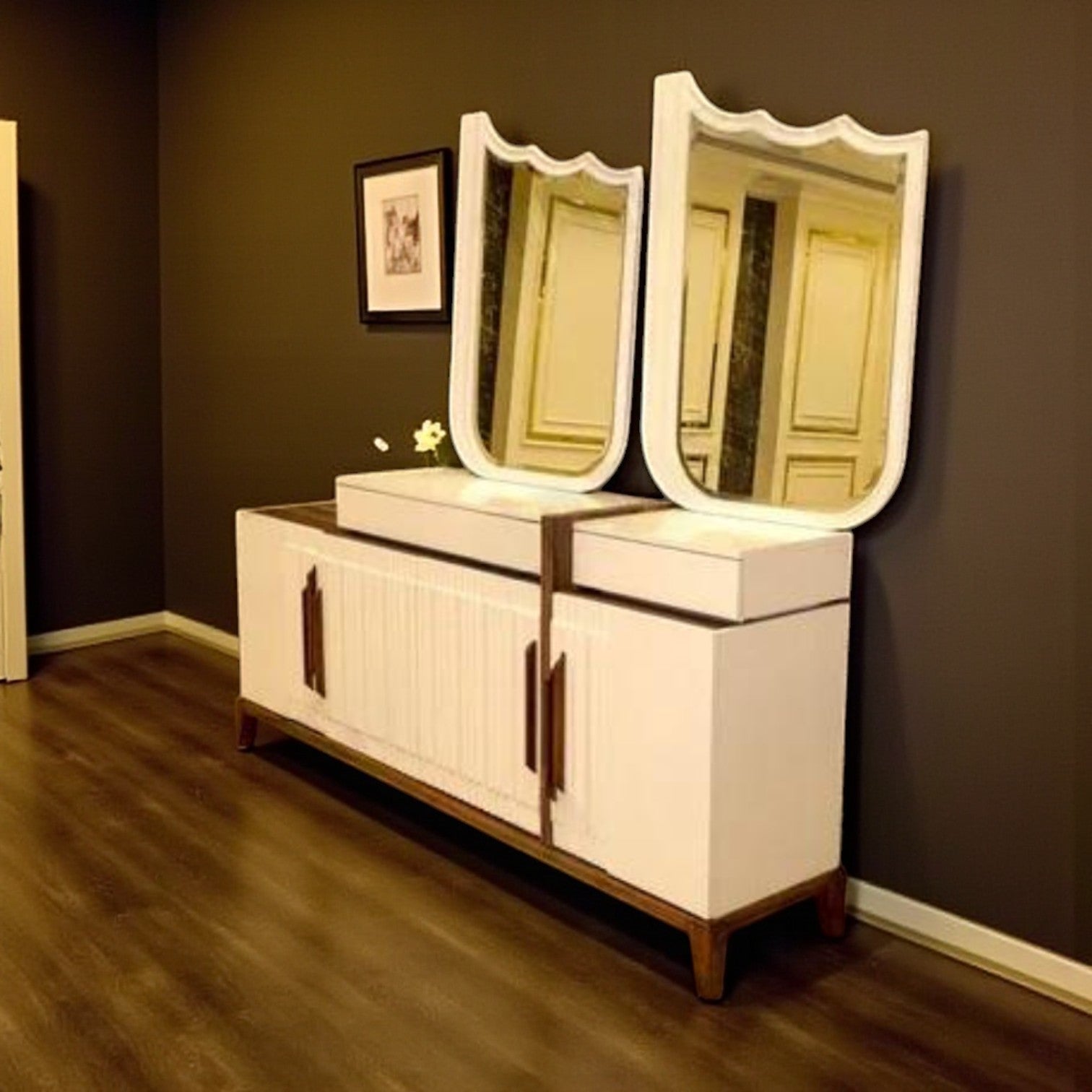 غرفة سفرة 107